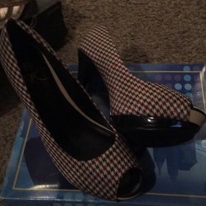 Size 10 Chloe heel